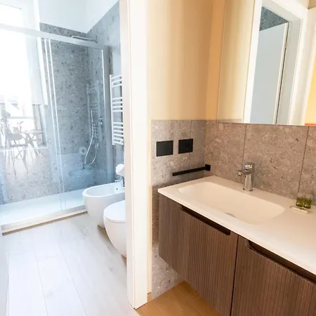 Ihost Luxury-free Parking- Plana 2 * Milánó